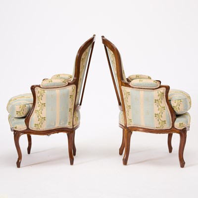 Lot 20 - Pair of Louis XV Beechwood Bergères en Cabriolet