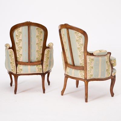 Lot 20 - Pair of Louis XV Beechwood Bergères en Cabriolet
