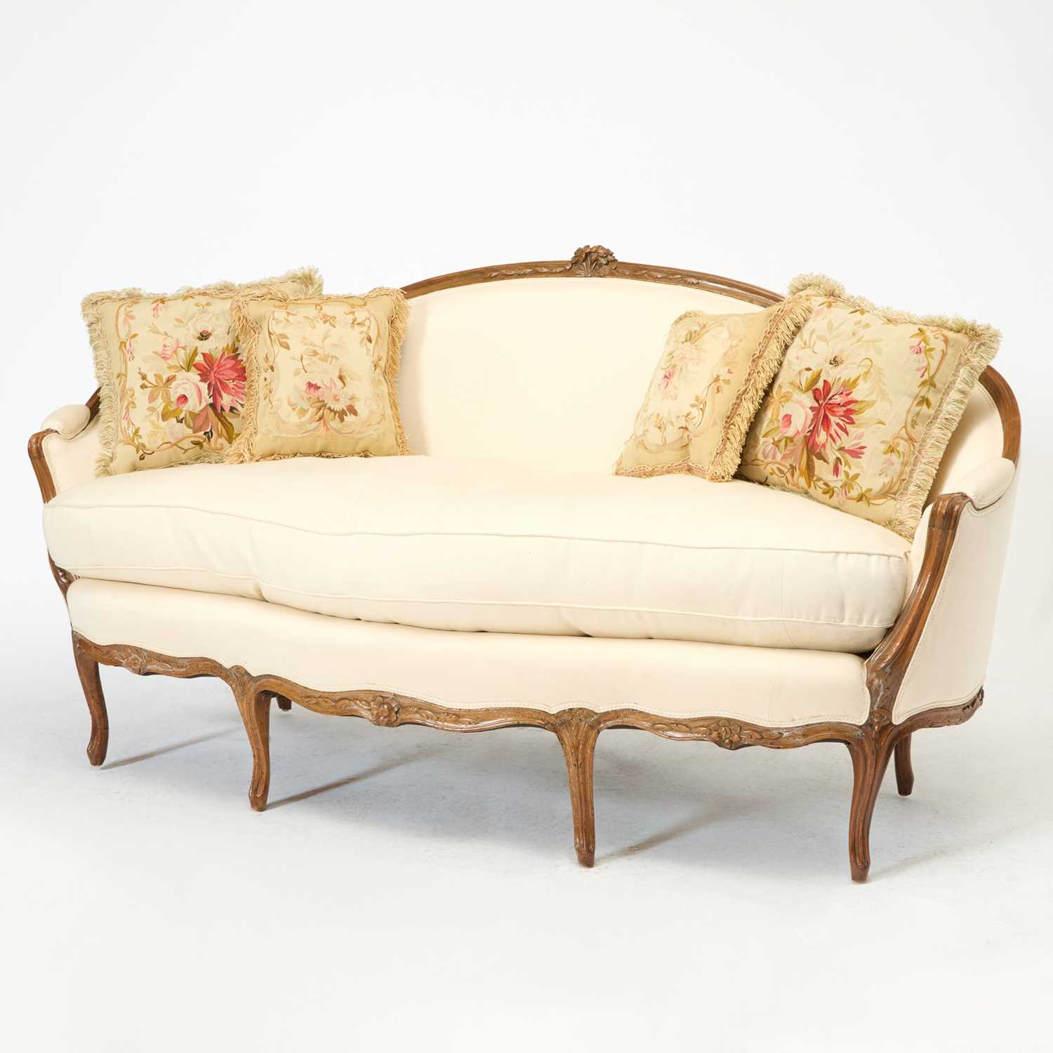 Lot 2 - Louis XV Walnut Canapé