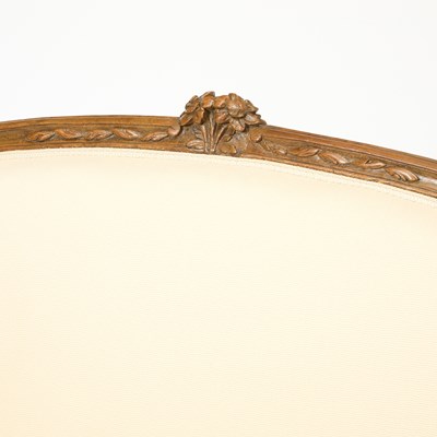 Lot 2 - Louis XV Walnut Canapé