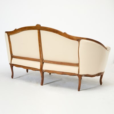 Lot 2 - Louis XV Walnut Canapé