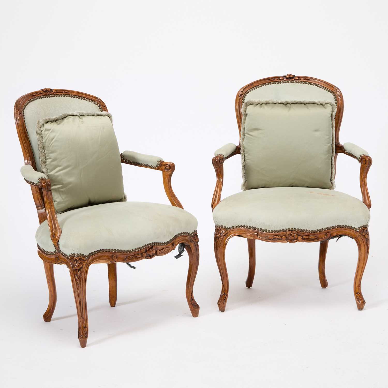 Lot 5 - Pair of Louis XV Beechwood Fauteuils en Cabriolet