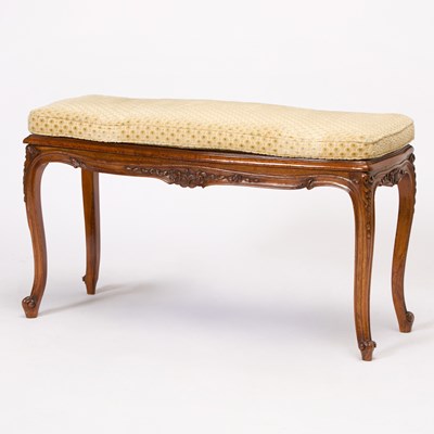 Lot 26 - Louis XV Style Beechwood Banquette