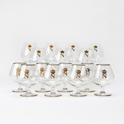 Lot 122 - Set of Fifteen Baccarat Glass 'Napoleon' Pattern Brandy Snifters