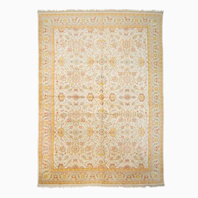 Lot 143 - Oushak Carpet