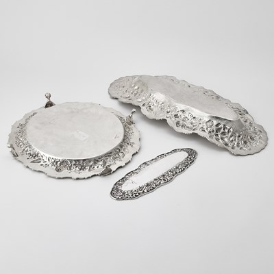 Lot 145 - Three S. Kirk & Son Co. and Stieff Sterling Silver Table Articles