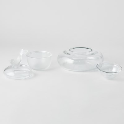 Lot 237 - Baccarat Glass 'Vesuvius' Pattern Caviar Bowl and a Lalique Molded Glass 'Igor' Pattern Caviar Bowl
