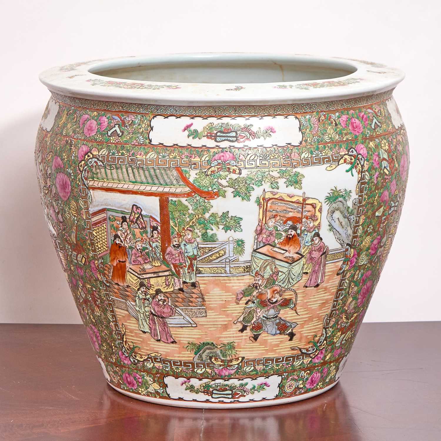 Lot 165 - Chinese Rose Mandarin Porcelain Fish Bowl