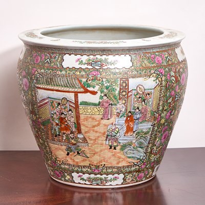 Lot 165 - Chinese Rose Mandarin Porcelain Fish Bowl