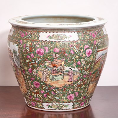 Lot 165 - Chinese Rose Mandarin Porcelain Fish Bowl