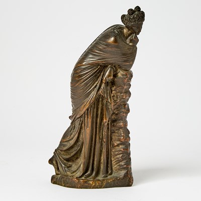 Lot 369 - French Patinated Bronze Goddess, after the antique