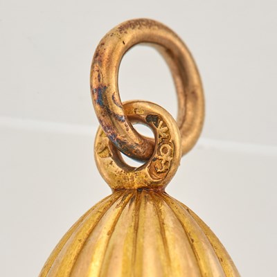 Lot 181 - Russian Turquoise-Set Gold Pendant Egg