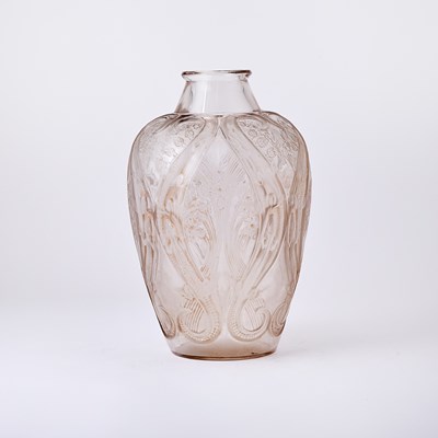 Lot 680 - R. Lalique Molded Glass 'Lezards et Bluets' Vase