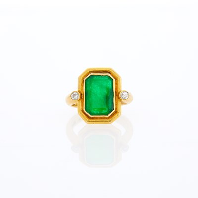 Lot 2061 - Gold, Emerald and Diamond Ring