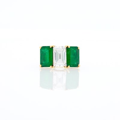 Lot 2236 - Gold, Simulated Diamond and Emerald Ring