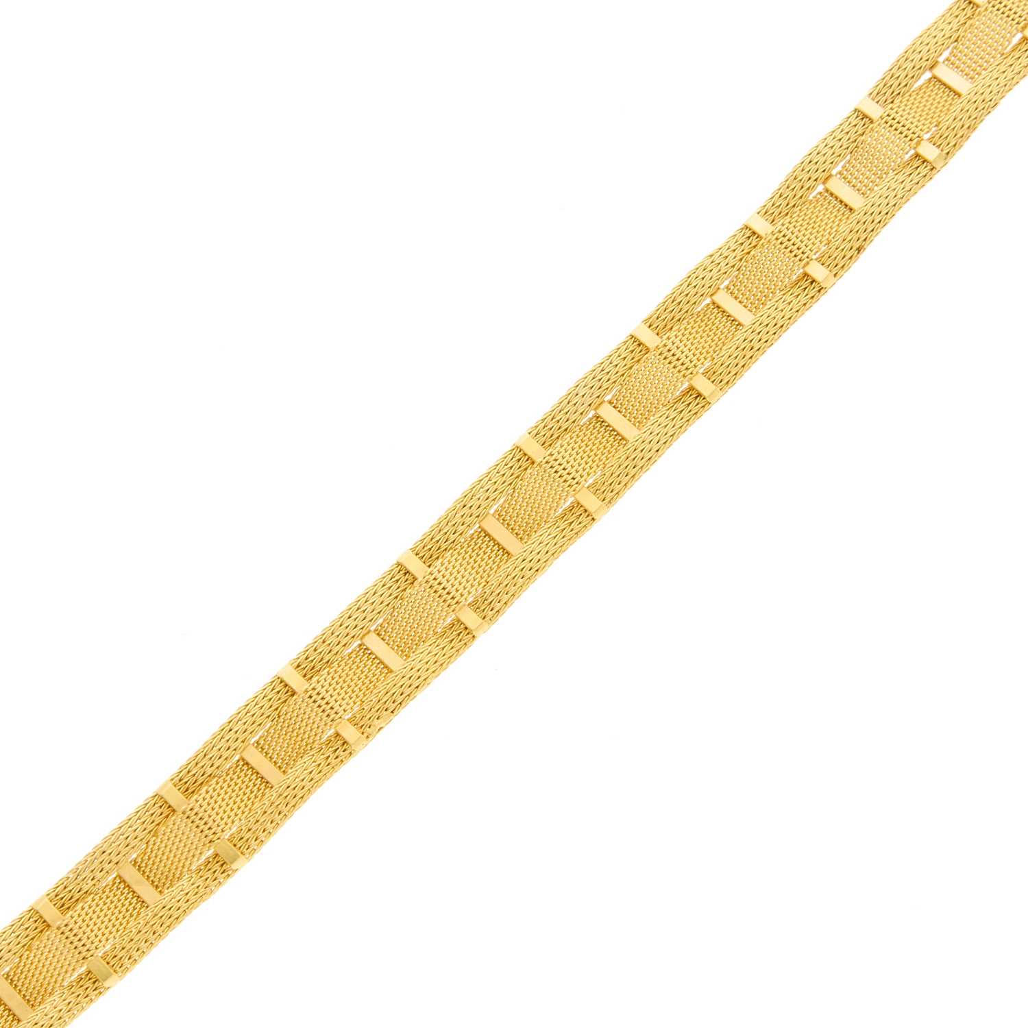 Lot 2039 - Gold Mesh Bracelet