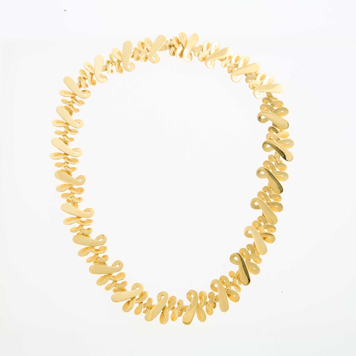 Lot 2024 - Gold Link Necklace