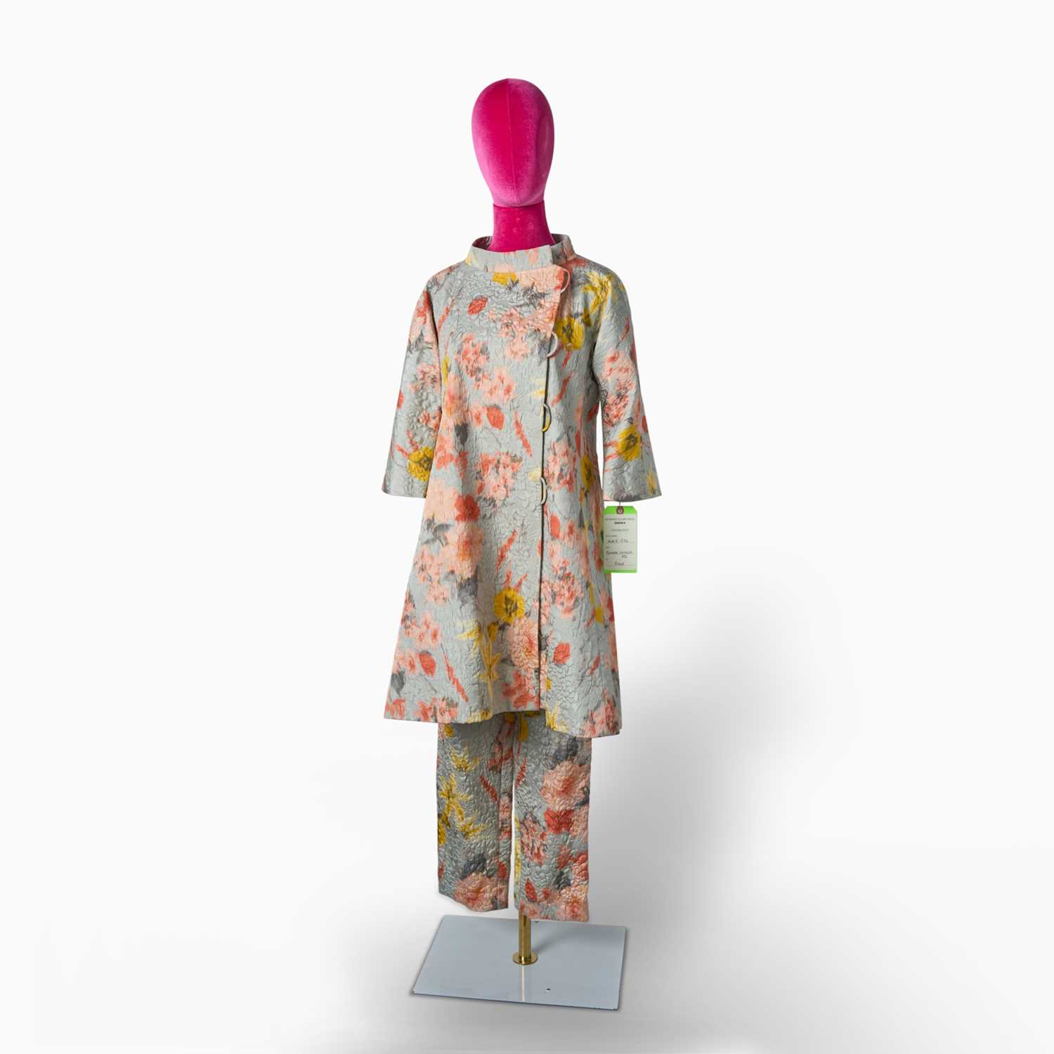 Lot 509 - A fabulous pajama set worn on the "Interesting People on Christopher Street" episode of The Marvelous Mrs. Maisel