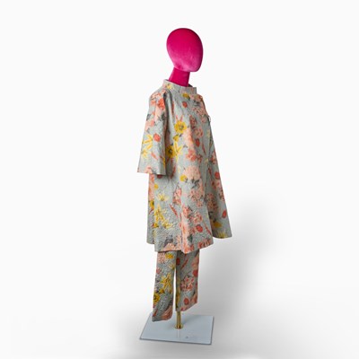 Lot 509 - A fabulous pajama set worn on the "Interesting People on Christopher Street" episode of The Marvelous Mrs. Maisel