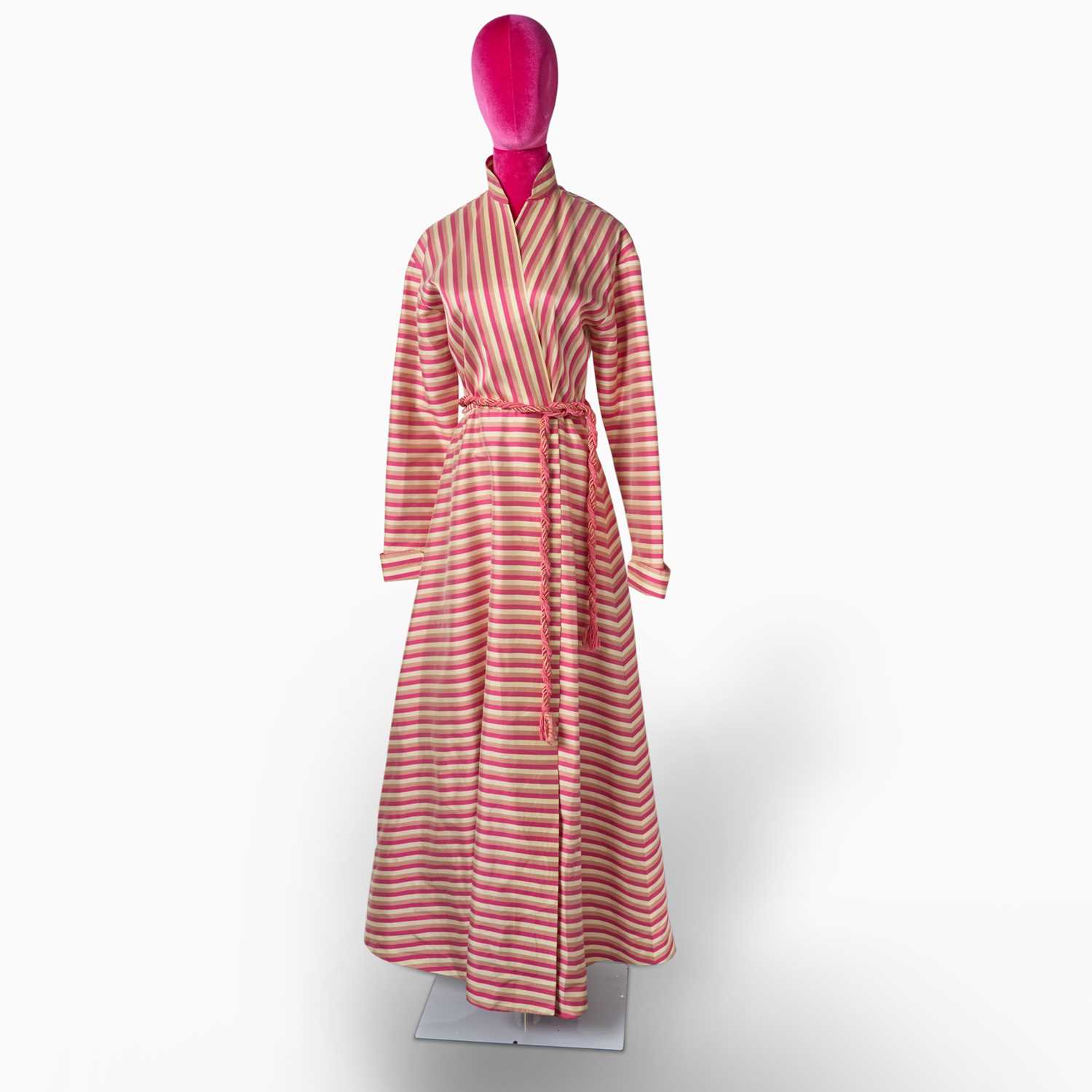 Lot 505 - A fabulous loungewear set worn in the "Maisel vs. Lennon: The Cut Contest" episode of The Marvelous Mrs. Maisel