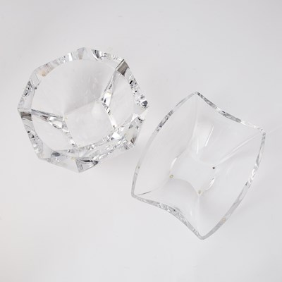 Lot 95 - Two Blown Glass Bowls from The Juvenile Diabetes Foundation