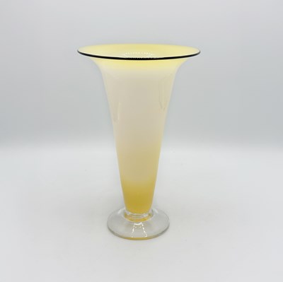 Lot 1182 - Art Glass Vase