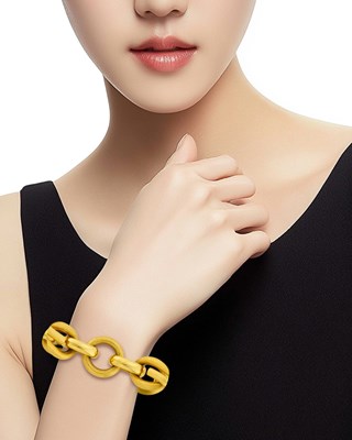 Lot 109 - Hammerman Brothers Gold Link Bracelet