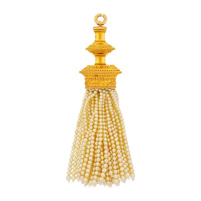 Lot 71 - Etruscan Revival Gold and Seed Pearl Fringe Pendant
