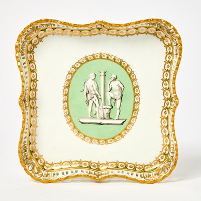 Lot 276 - Vienna Gilt-Heightened Porcelain Tray