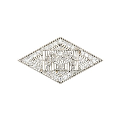 Lot 208 - Charlton & Co. Platinum and Diamond Filigree Brooch