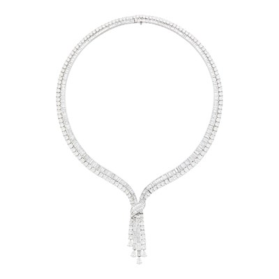 Lot 241 - Platinum and Diamond Fringe Necklace