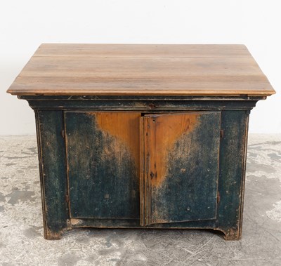 Lot 51 - 18th Century Swedish Painted Pine Cabinet