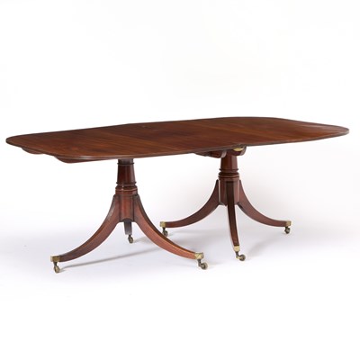 Lot 172 - George III Mahogany Two-Pedestal Dining Table