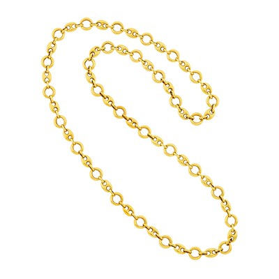 Lot 17 - Long Gold Chain Necklace