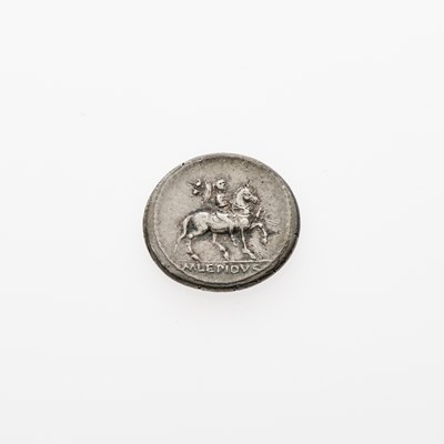 Lot 33 - M. Aemilius Lepidus. c. 61 B.C.E. AR Denarius (3.99g, 19mm).