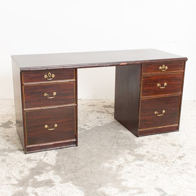 Lot 1 - Georgian Style Pedestal Desk