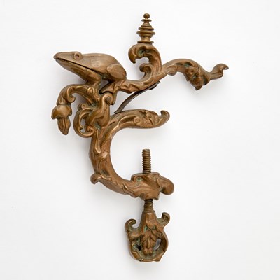 Lot 218 - Cast Brass Frog Sewing Clamp