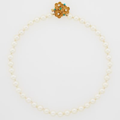 Lot 2144 - Cultured Pearl Necklace with Gold, Pearl and Turquoise Flower Clasp