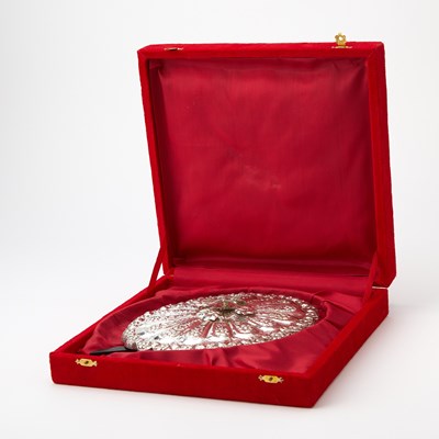 Lot 267 - Betty Ford; American First Ladies Interest: Egyptian Silver Mirror