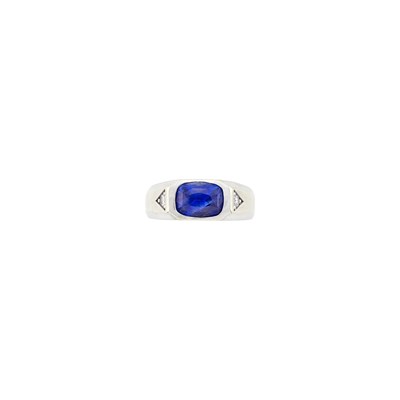 Lot 1043 - White Gold, Sapphire and Diamond Ring