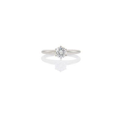 Lot 1116 - Tiffany & Co. Platinum and Diamond Ring