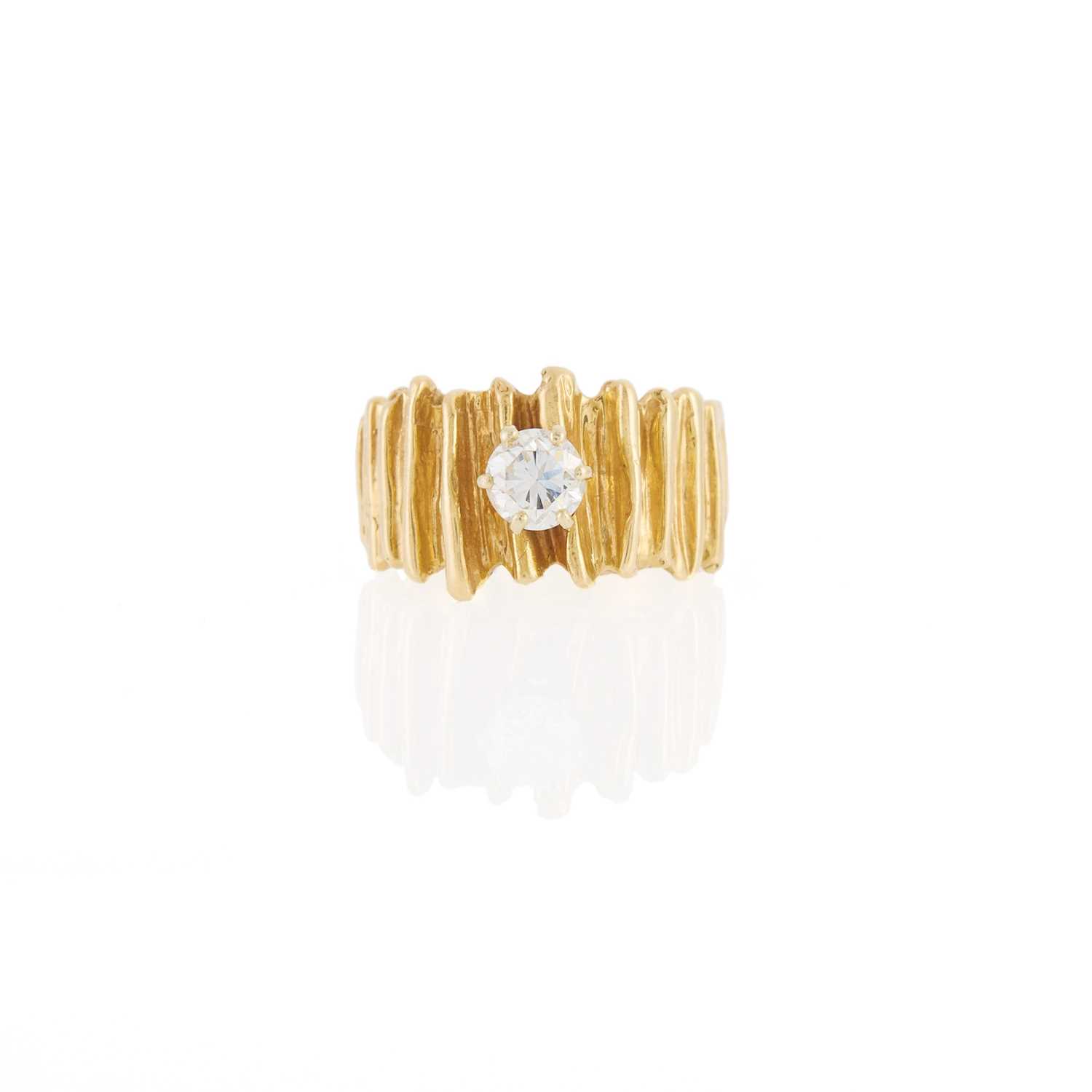 Lot 2068 - Gold and Diamond Ring