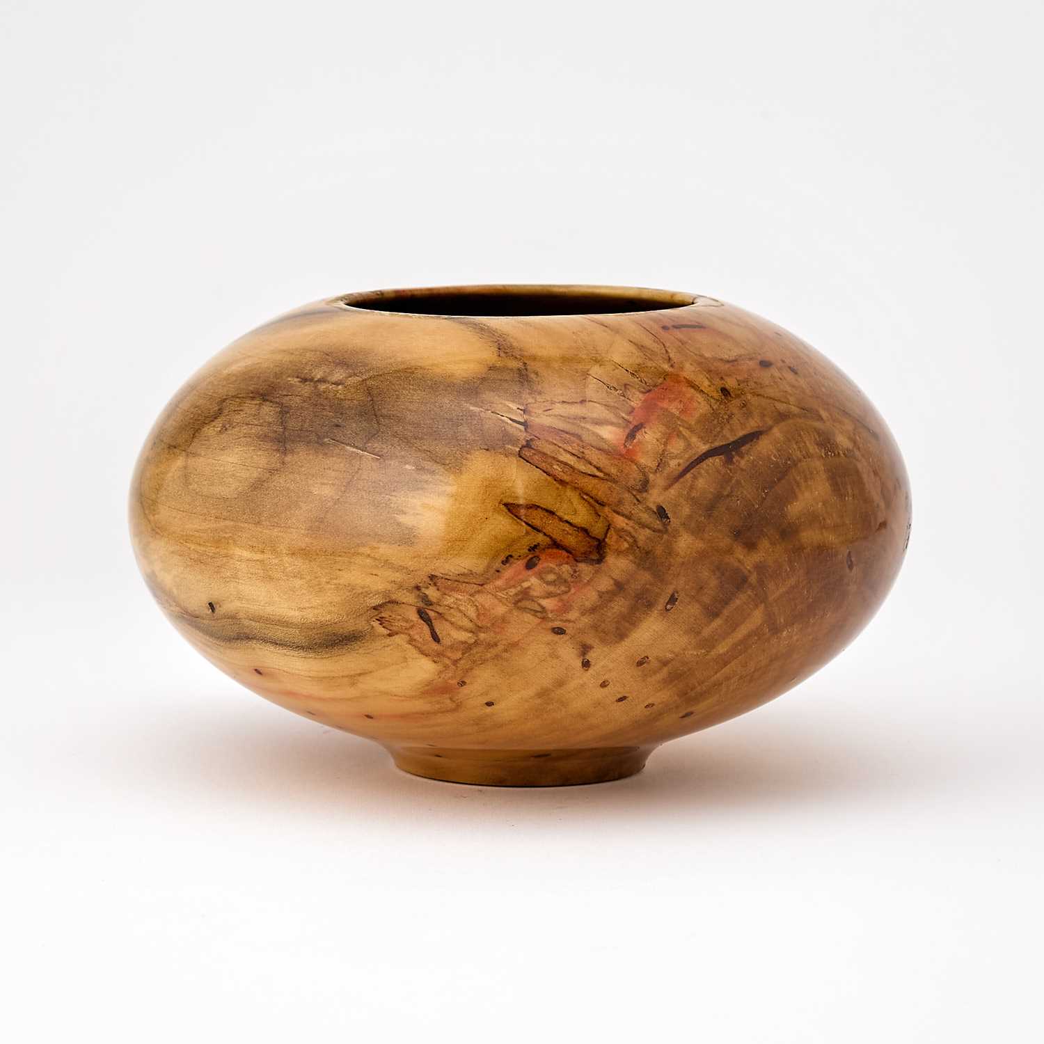 Lot 784 - Philip Moulthrop Turned Ash-Leaf Maple Vessel