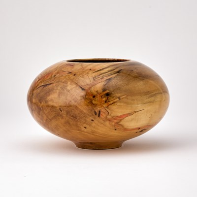 Lot 784 - Philip Moulthrop Turned Ash-Leaf Maple Vessel