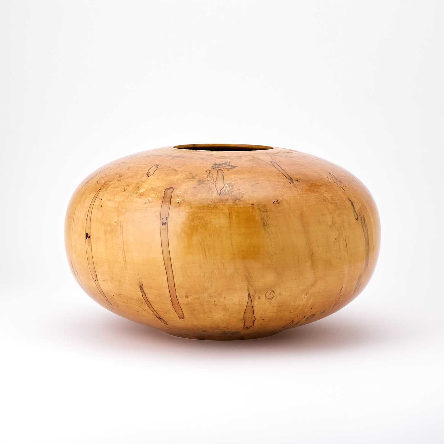 Lot 776 - Ed Moulthrop Turned Rare Ash-Leaf Maple Vessel