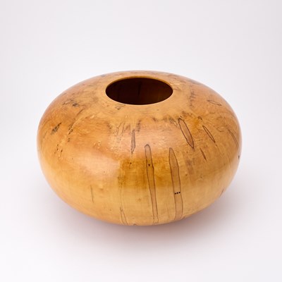 Lot 776 - Ed Moulthrop Turned Rare Ash-Leaf Maple Vessel