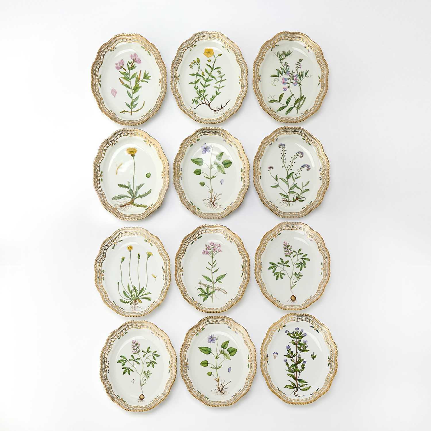Lot 115 - Twelve Royal Copenhagen Porcelain 'Flora Danica' Pattern Fruit Stands