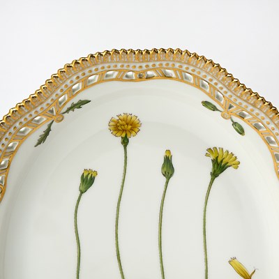 Lot 115 - Twelve Royal Copenhagen Porcelain 'Flora Danica' Pattern Fruit Stands