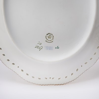 Lot 115 - Twelve Royal Copenhagen Porcelain 'Flora Danica' Pattern Fruit Stands