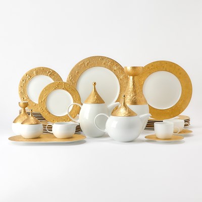 Lot Bjorn Wiinblad for Rosenthal Gilt Decorated Porcelain 'Magic Flute Gold' Pattern Dinner Service